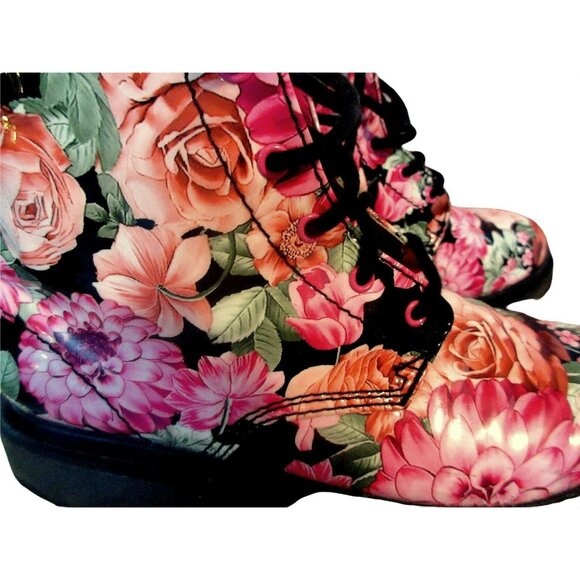 Steve Madden Floral Patent Combat Boots Sz 4 Front Tie Side Zip Cottagecore - Picture 11 of 11